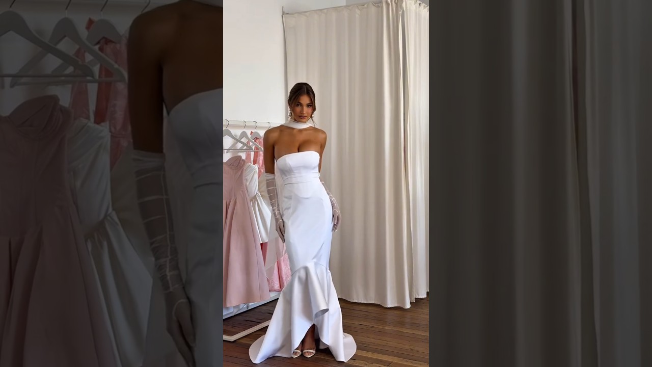 The Perfect🥀 Our EMRYN Strapless Maxi Dress in Ivory🤍 