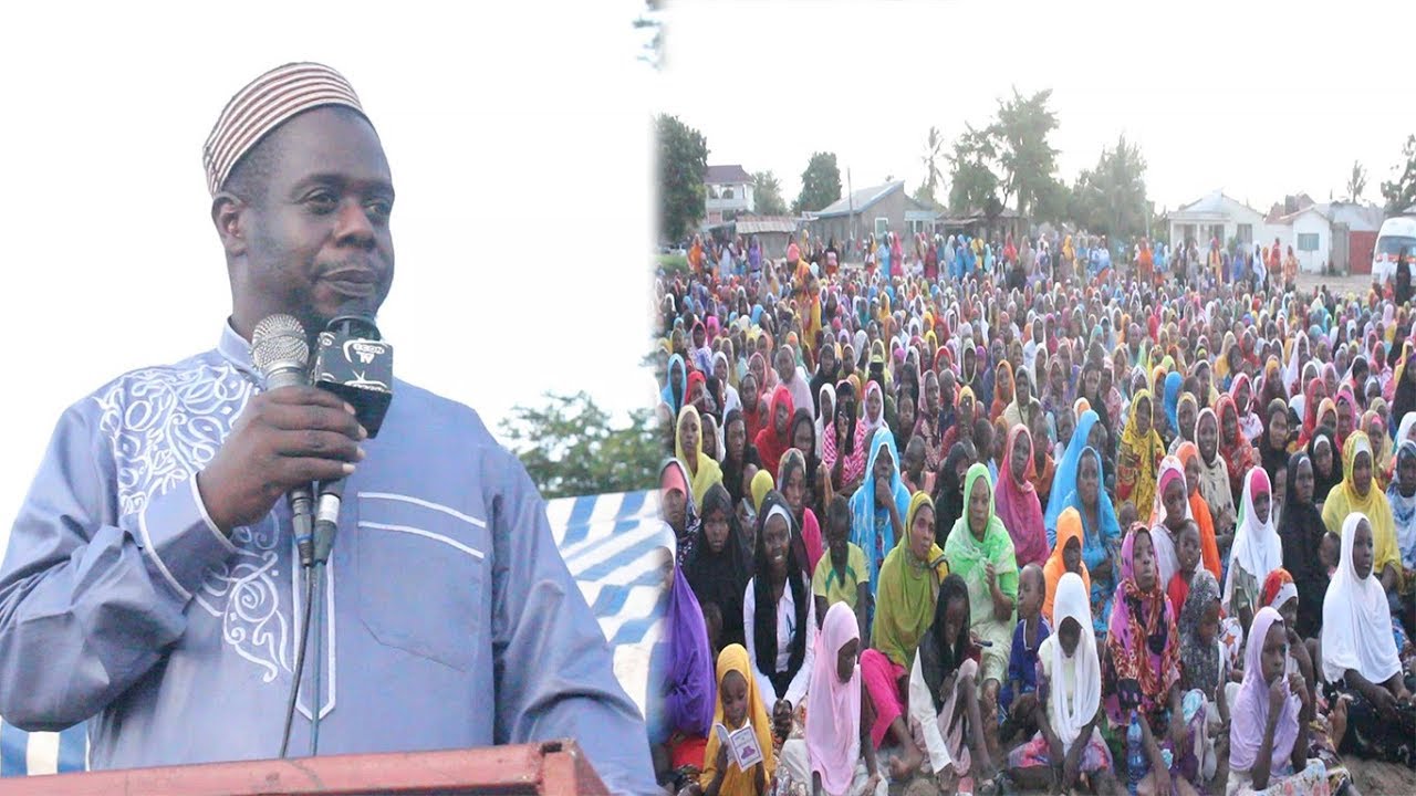 Full Video:Cheki MZEE YUSUF Akifunguka Sababu Za Kuacha Kuimba Taarab Mbele Ya Maelfu Ya WAISLAMU