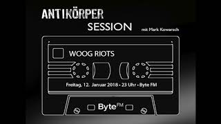 WOOG RIOTS - One Thousand Roboter (Antikörper Session)