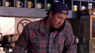 Gilmore Girls: Luke and Lorelai S3 E4: One's got class and the other one dyes Part 1