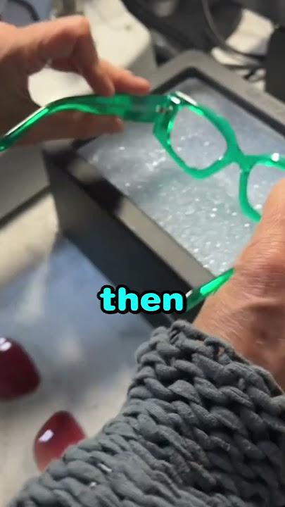 This machine can get your lenses off π