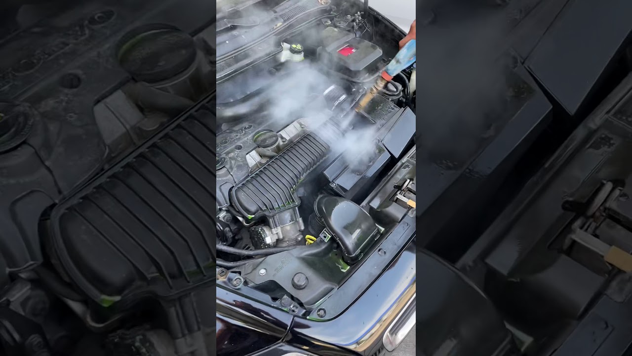 Lavado de motor con vapor