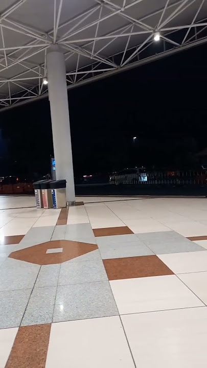 bandara juanda malam hari