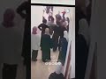 ااعتـ ـداء ولي أمر تلميذ على معلمة في كربلاء بعد مطالبتها له بالكف عن الإساءة لوالدها المتوفى 