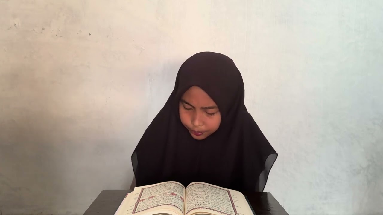 Lomba Tilawah Putri ⁨@mgmppaismkjawatengah1574 | Diah Oktavia - SMK Syafi'i Akrom Kota Pekalongan