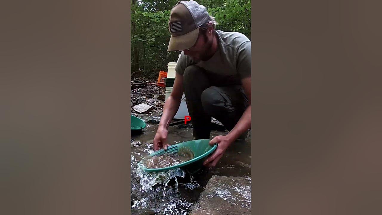 Prospecting for gold using MAGNETS..!? 
