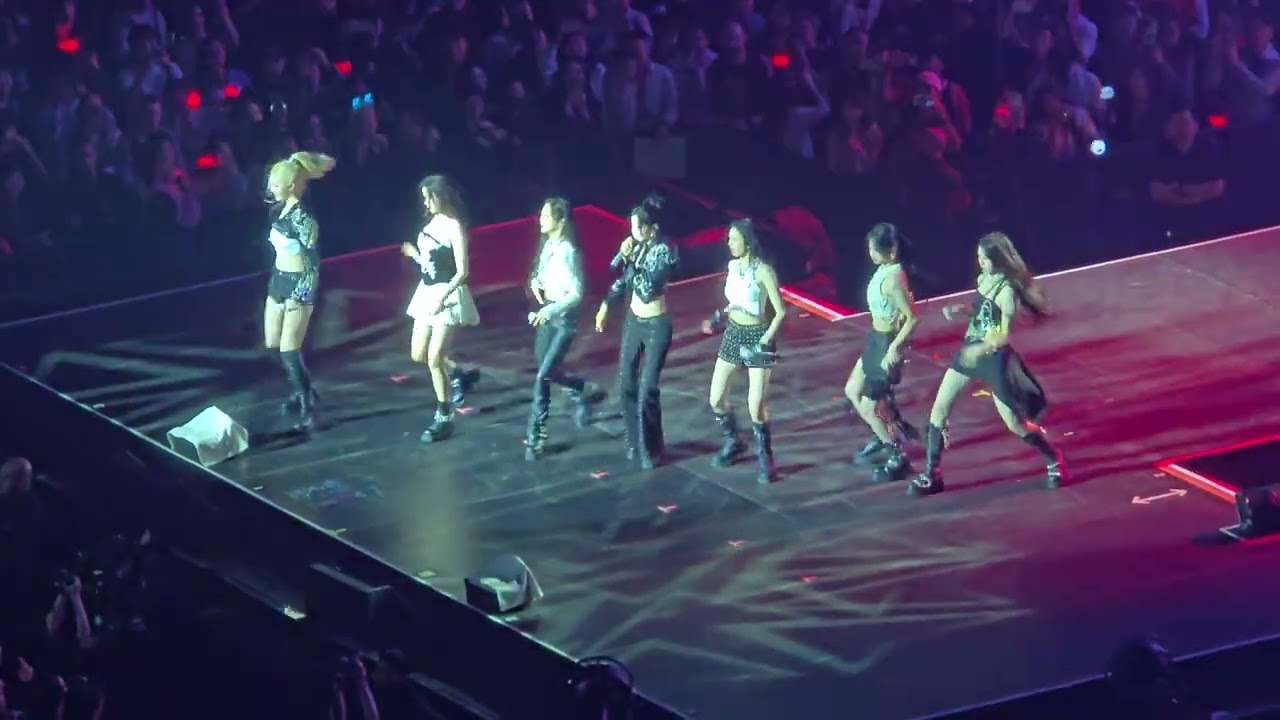 BABYMONSTER - Sheesh (1st World Tour: Hello Monsters - Los Angeles) 250302