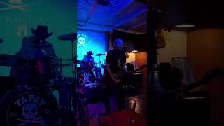 REVOLVER SWING en vivo Runawey