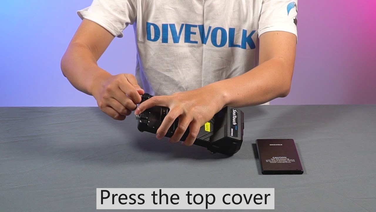 How to install your smartphone in SeaTouch 3 Pro