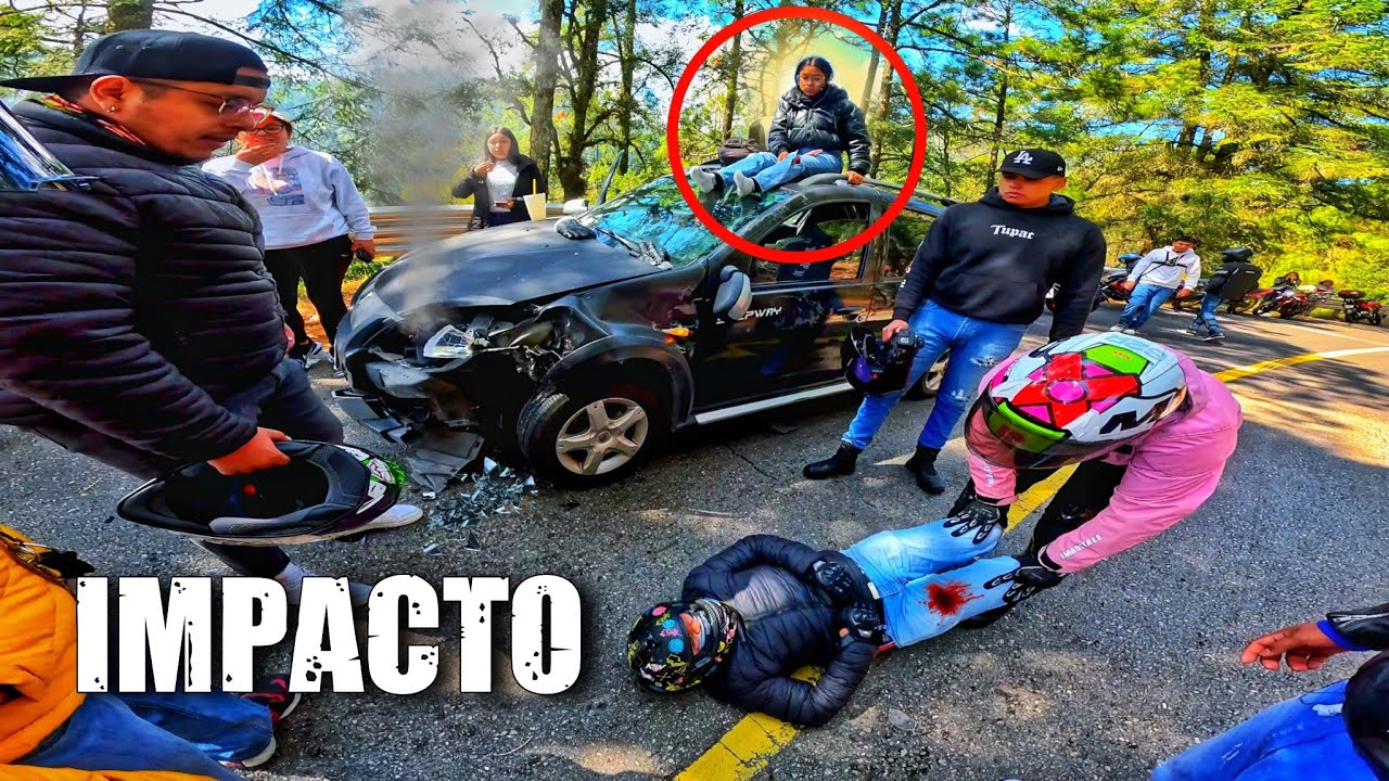 ¡¡SE IMPACTAN y queda ARRIBA del Auto!! 💥😰 | Motociclista Karateka 🥊 | SANDIARIO