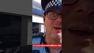 Officer tries to force my details #pinac