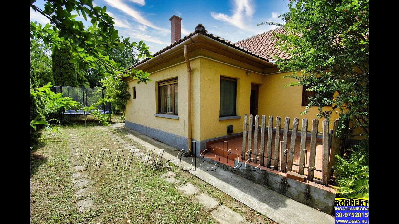 ÁRCSÖKKENÉS! Karakteres Ingatlan a Balatontól 25 Perc sétára.