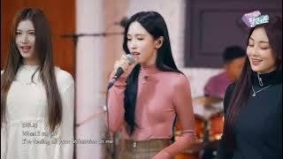 Download lagu TWICE (트와이스) - Strategy Live on IU's Palette