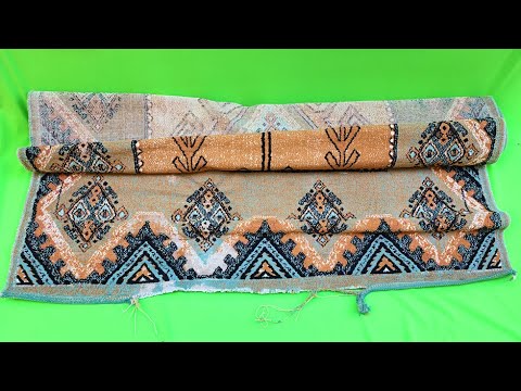 Нашла старый рваный ковёр. Я ошиблась, думала, что ничего хорошего из него не получится