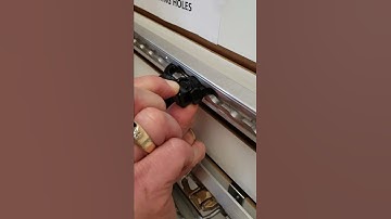 CE7021 L Track hanger