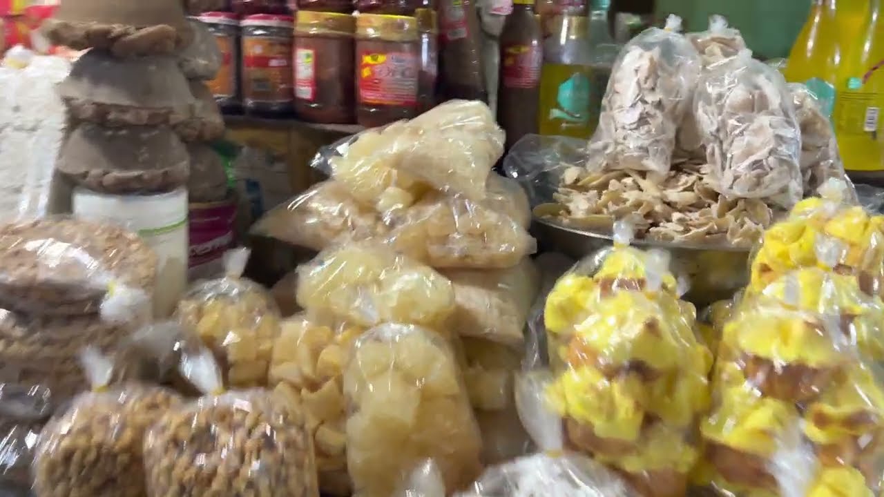 Khu chợ chuyên đặc sản Quảng Nam tại TP.HCM, Chợ Bà... - youtube