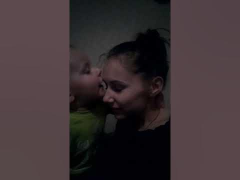 Поцелуй 😘 маму. - YouTube