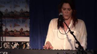 Download Lagu Beth Hart Live In-store at Vintage Vinyl - 1/26/2017 MP3