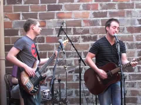 Turin Brakes Underdog (Save Me) Acoustic Cover - Live