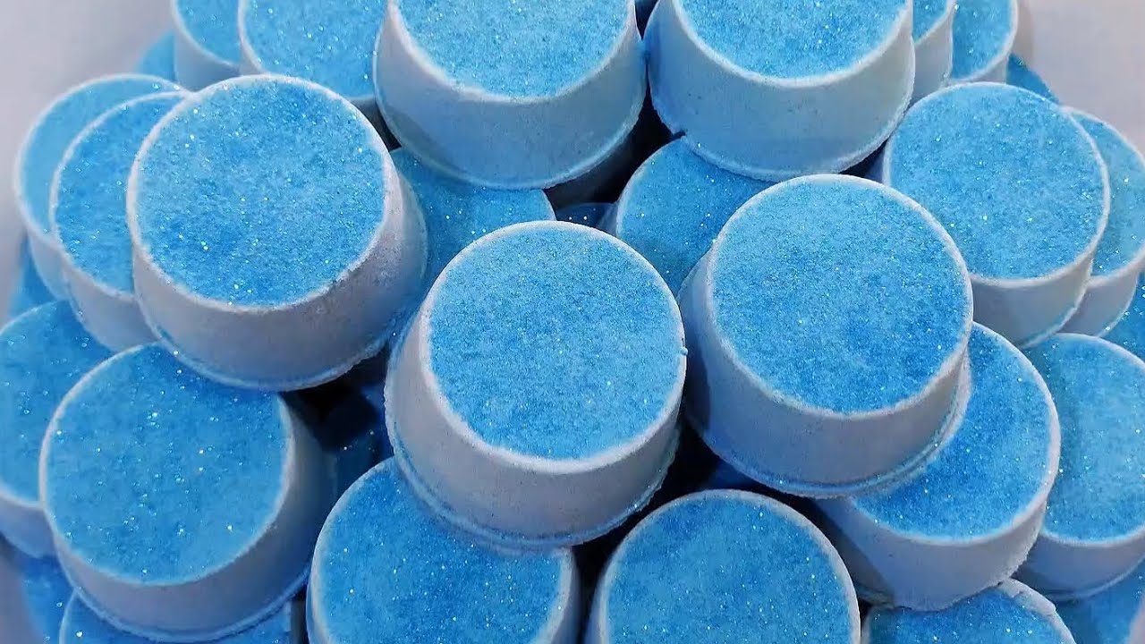 Baking soda💙//#satisfying #asmrbakingsoda 