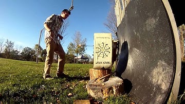 Best (#TipsShoot) splitting a card with a arrow (#Archery2015)