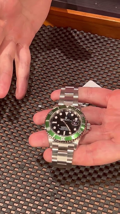 Rolex - Pre-owned Submariner Hulk 116610LV – David and Sons Timepieces