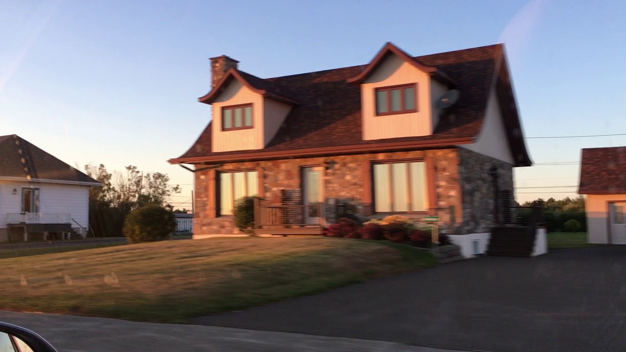 Sur la route de Caplan, Gaspésie (Québec, Canada) au coucher du soleil