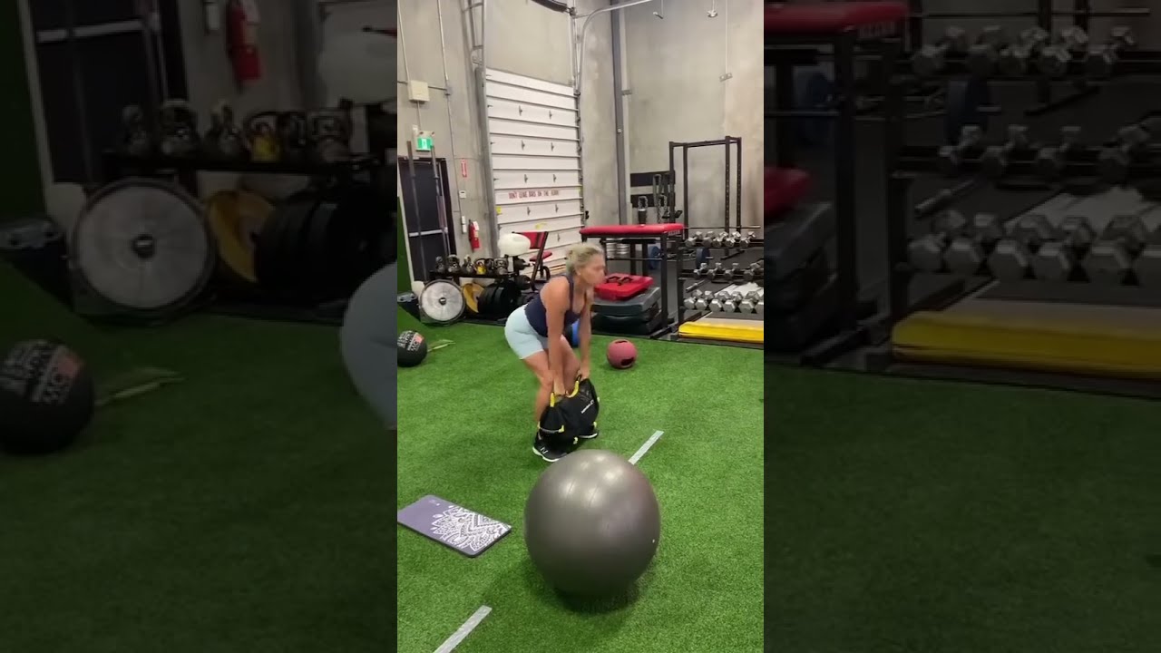 Mel Core Full Body Med Ball Pike