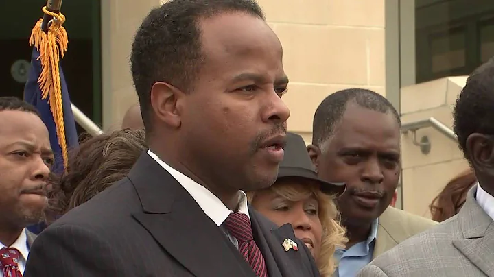 Texas State Representative Ron Reynolds declares b...