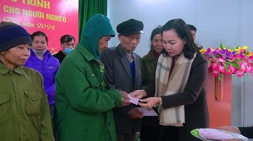 Chương trình tặng quà Tết tại trấn Mãn Đức huyện Tân Lạc