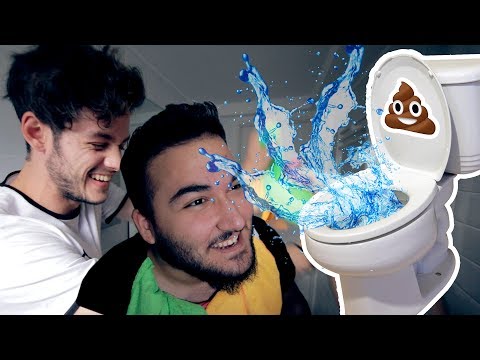 TUVALETTEN SU İÇMEK! (GÜLME KOMŞUNA GELİR BAŞINA CHALLENGE)