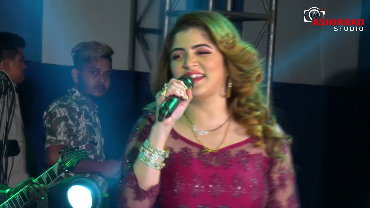 Bengali Film Industry Dream Girl Srabanti Chatterjee Live Stage Performance |শ্রাবন্তীর অসাধারণ গান