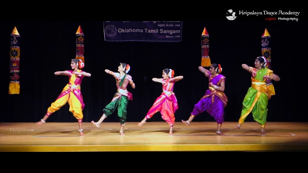 Thottu Kolusu Kadai Orathile Tamil Mass Folk Dance