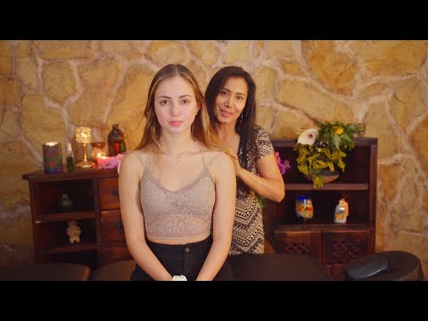 Nelly & Iquiadma in a relaxing energy cleansing & ASMR massage with soft sounds to help you sleep 😴