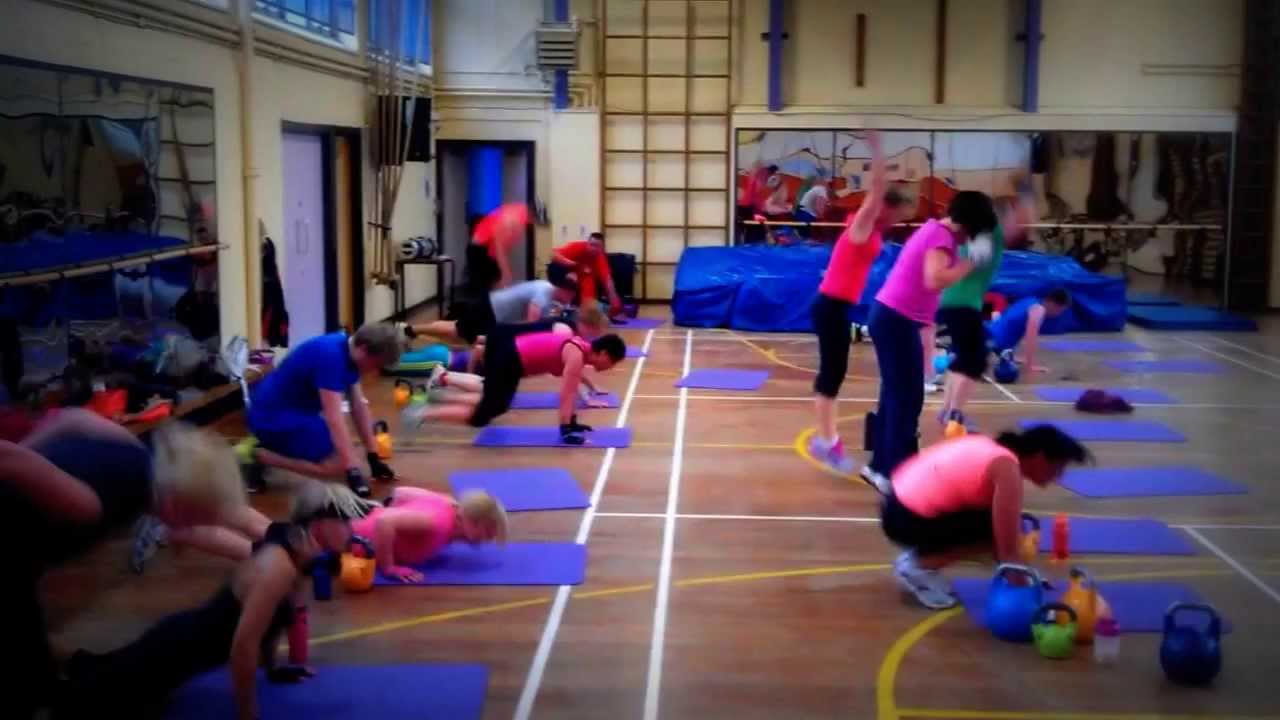 maxfit monclova Ma-Xfit #burpees Tabata style.