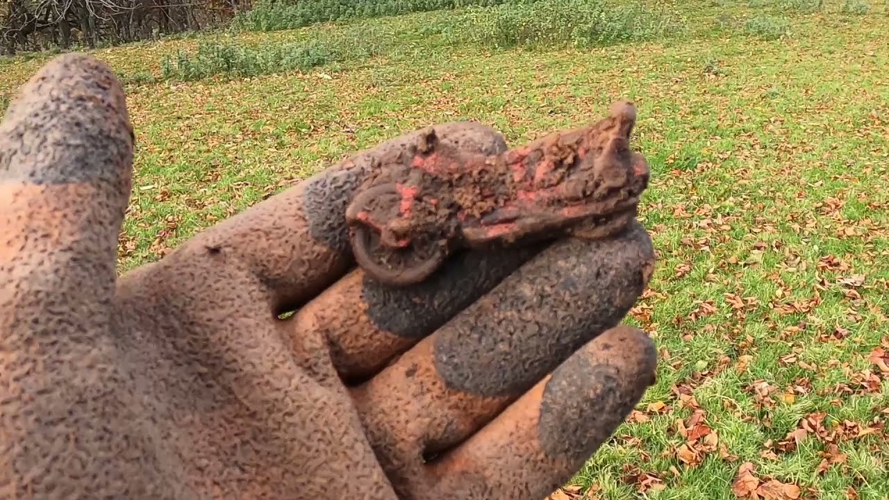 Metal Detecting UK With The Dukes Of Derbyshire A Great Day Out Using