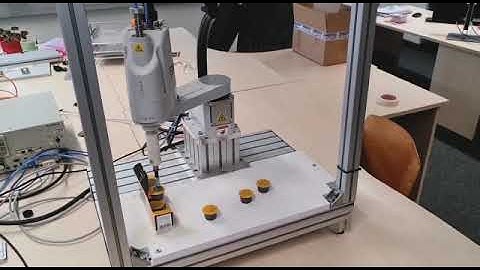 EPSON G3 robot training with vision made by SPARTECH
