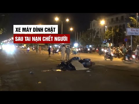 Video Hai xe máy dính chặt sau tai nạn chết người trên giao... - youtube