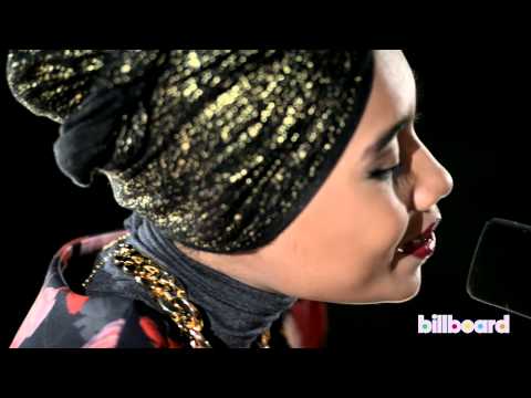 Yuna-Rescue (Live)