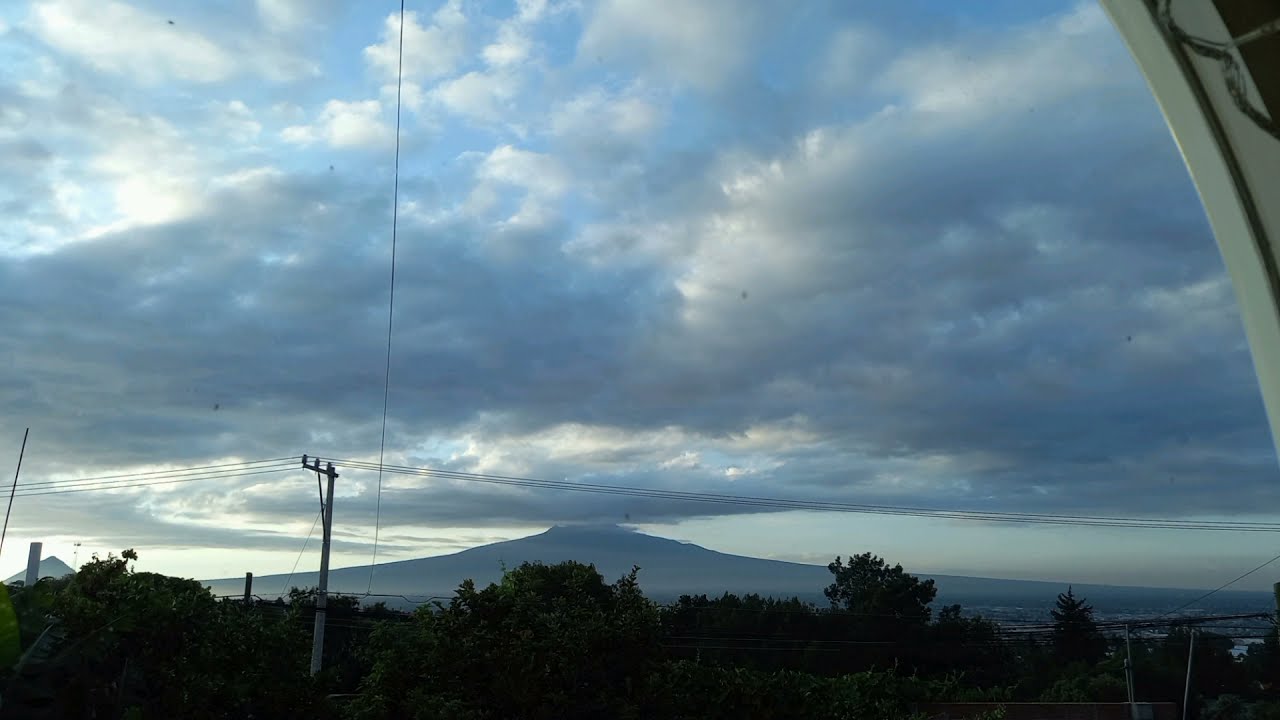 Tu Novio Te Salva de la Muerte😔💀[ASMR] AÉREA❤🍒