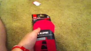 Under Armour Zagger Crew Socks (Breast Cancer Awarness)