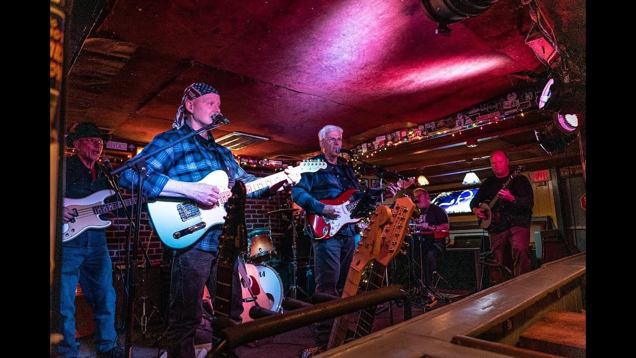 The Limit live at John & Peters