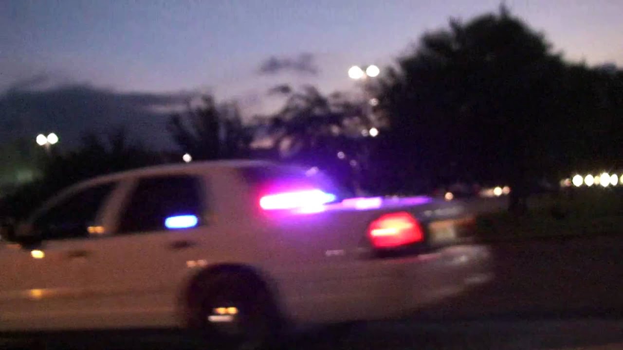 UNMARKED POLICE CAR LOTS OF LED LIGHTS YouTube