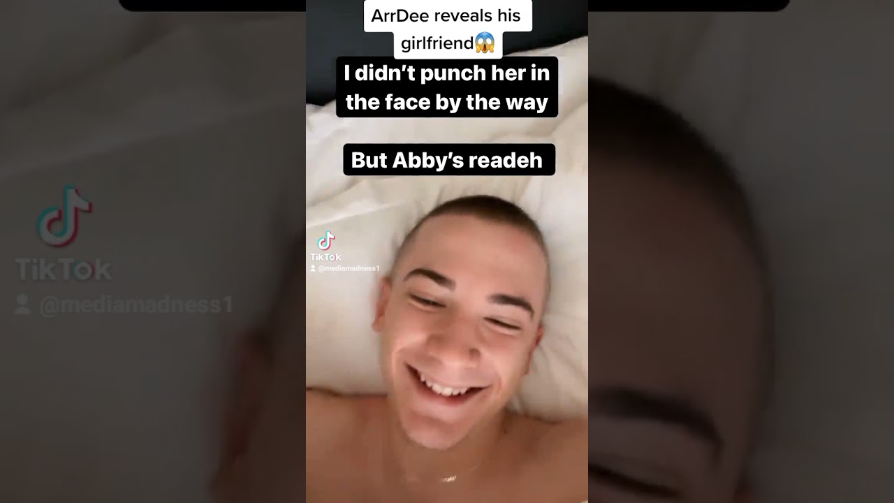 ArrDee reveals his girlfriend😱 