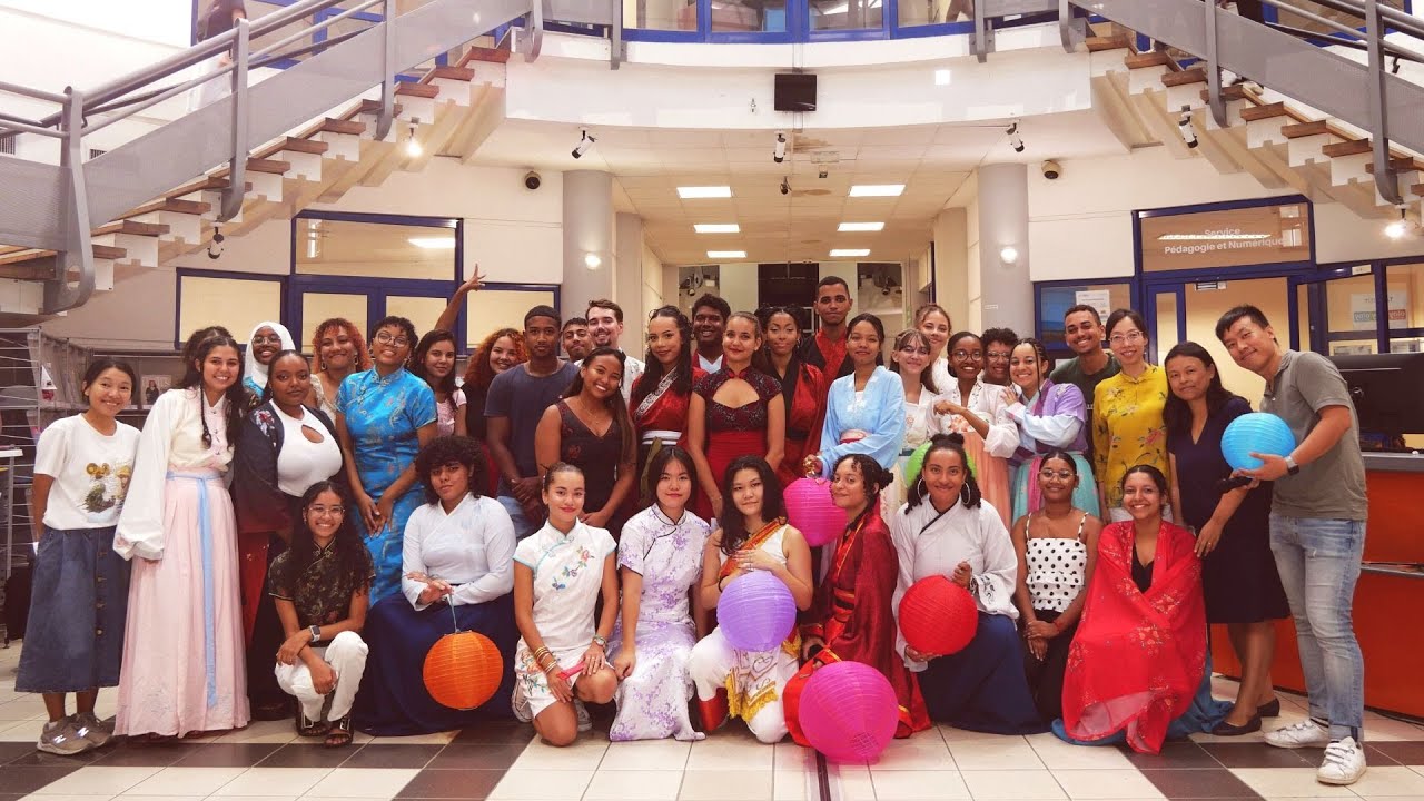 Printemps des poètes 2023 avec les étudiants de LEA anglais / chinois en scène !