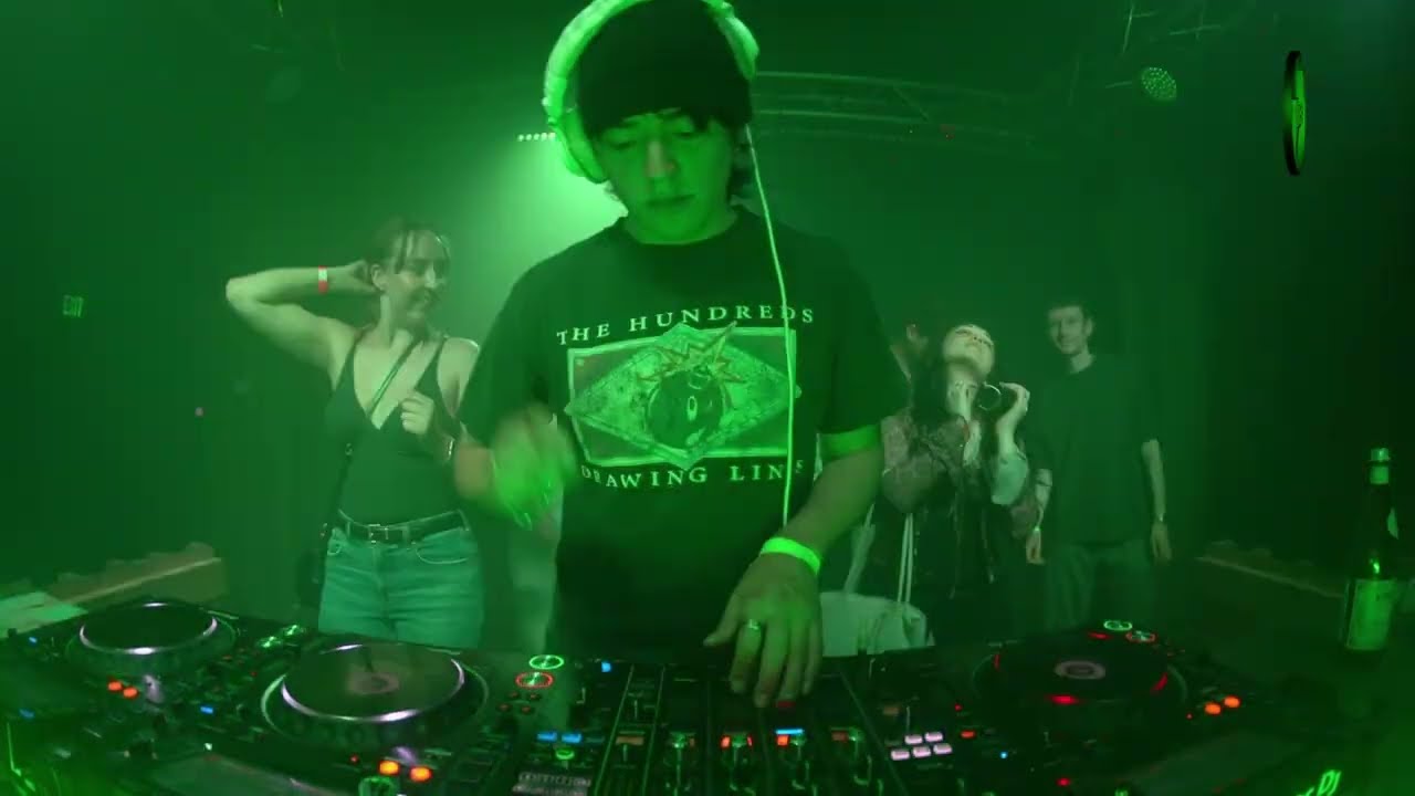 Skiis at San Francisco | Vitamin1000 Takeover