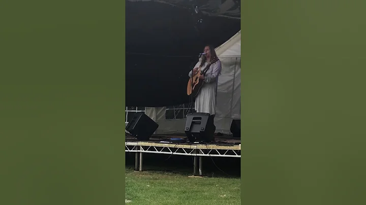 Millie Jane Franks 'Ain't No Sunshine' Cover LIVE ...