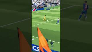 Lamine Yamal in Dls. #dls #footballshorts #viralyoutubeshorts #gameplay #nigeriafootball #nigerian