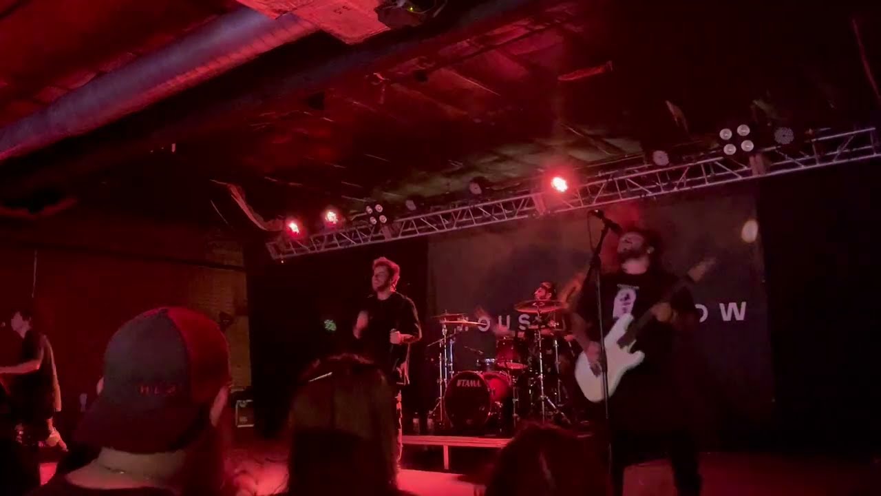 Thousand Below | Venenosa | LIVE