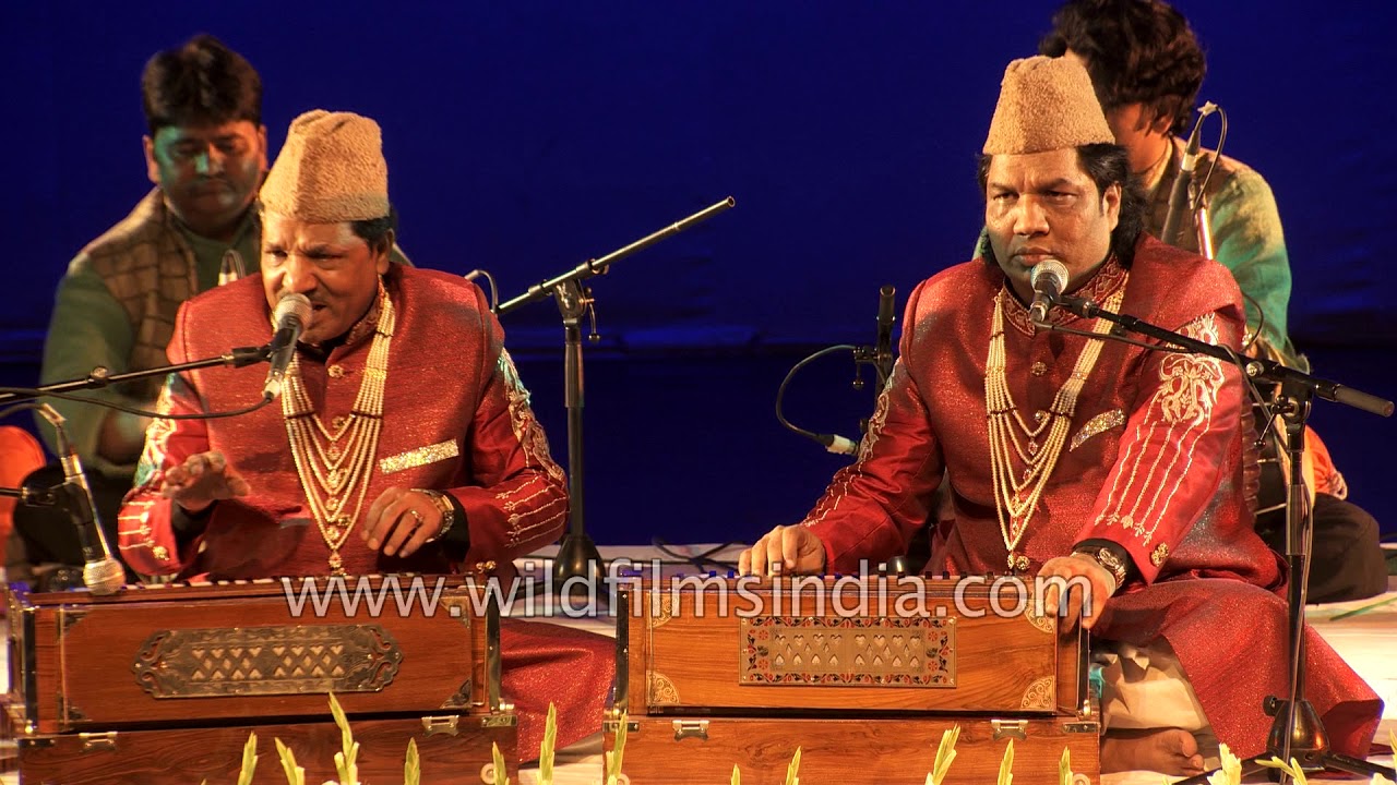 Chaap Tilak Sab Cheeni by Nizami brothers in New Delhi